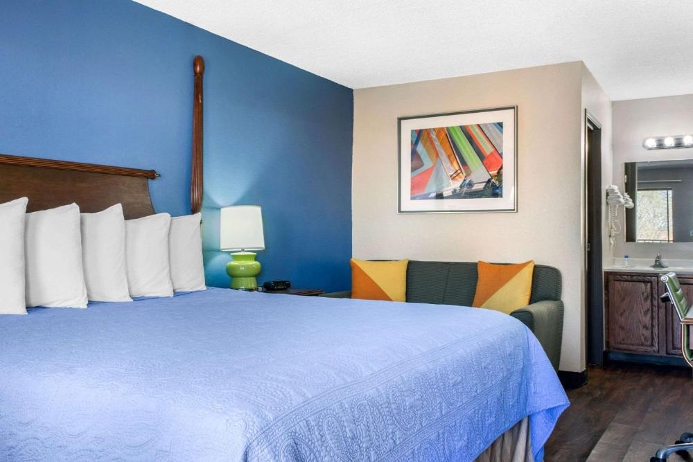 Rodeway Inn near Ft Huachuca